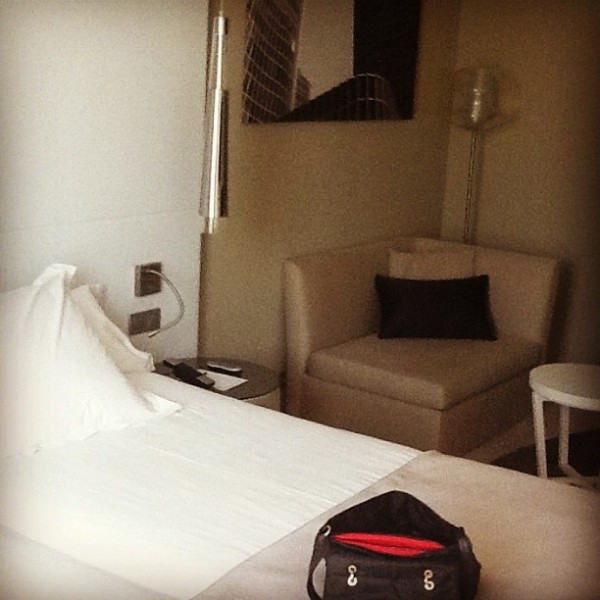 a7ff186a67b311e19e4a12313813ffc0_7 spacious hotel rooms barcelona port