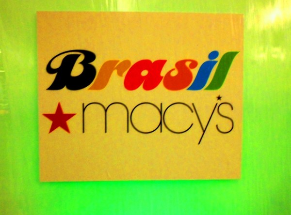 DSCN0627 macy's brasil celebration